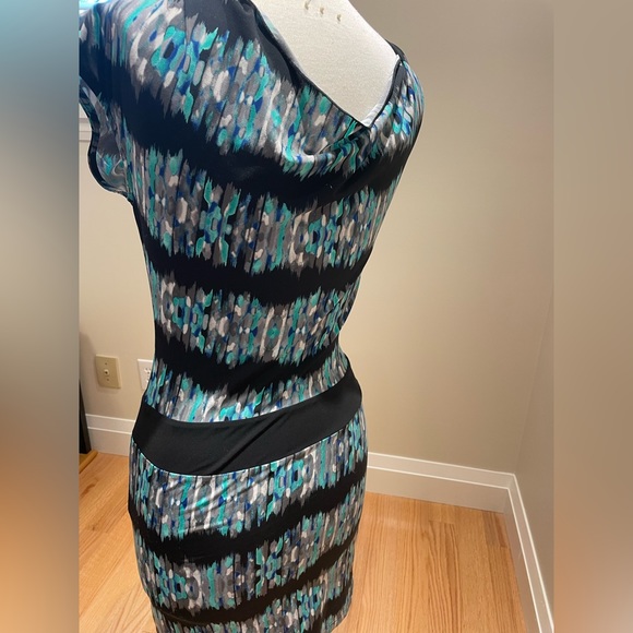 Summer day or work dress - Picture 4 of 8